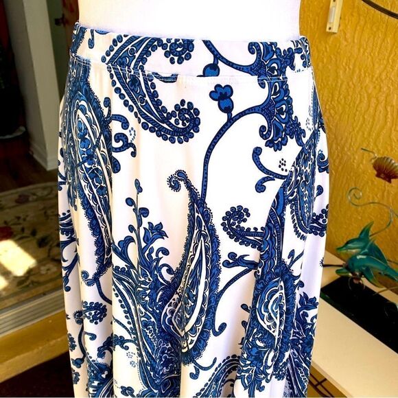 NEW MICHAEL KORS BLUE BLACK & WHITE PAISLEY SWING MIDI SKIRT L - Picture 6 of 10
